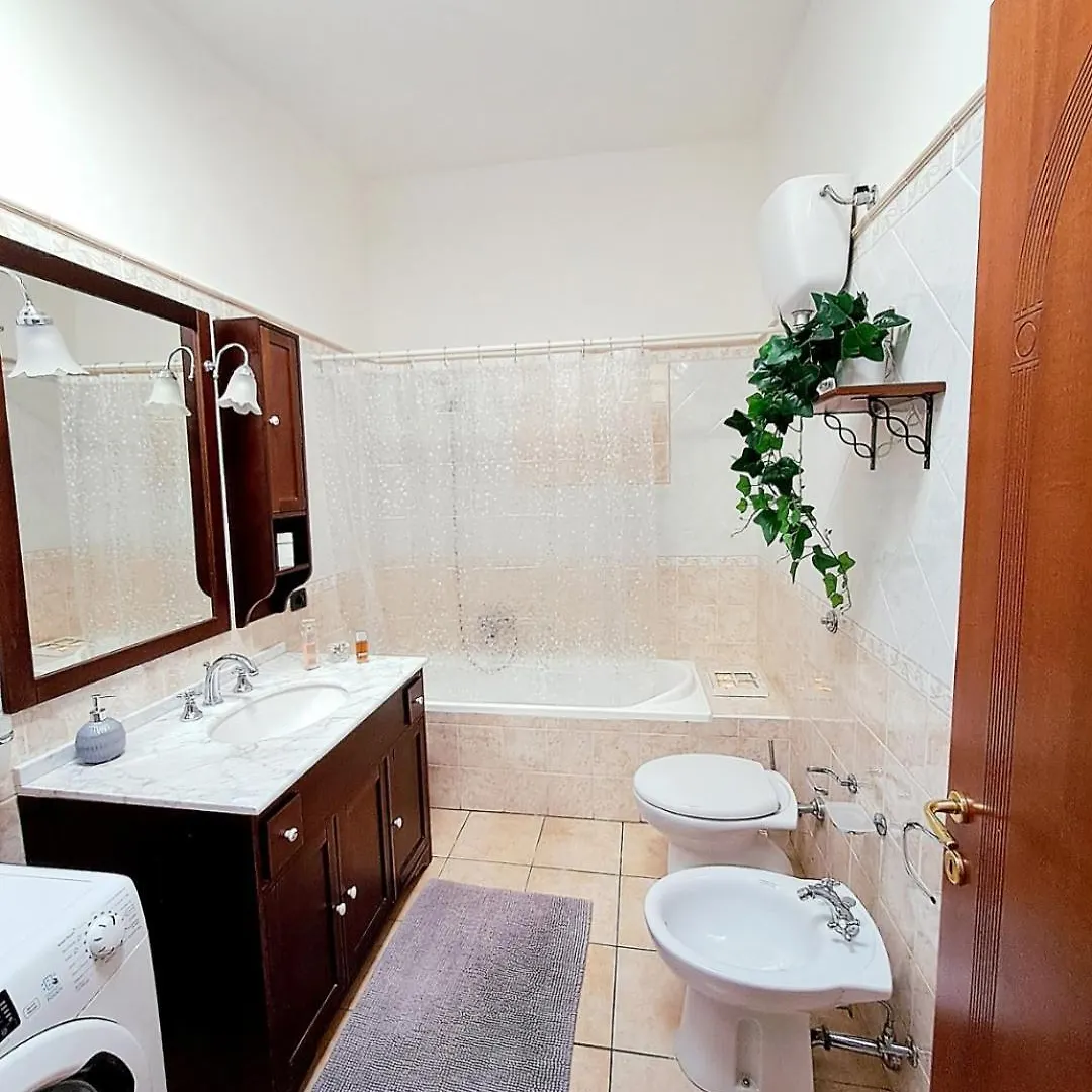 شقة Casa Flo فيلاّسيمِيوس 0*,  إيطاليا